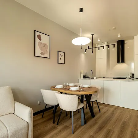 Rentplanet - Nowa Kurkowa Apartamento Breslavia